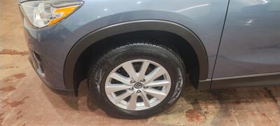 2016 Mazda CX-5 Touring AWD   - Photo 8 - Butler, PA 16001