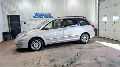 2010 Toyota Sienna XLE   - Photo 1 - Butler, PA 16001