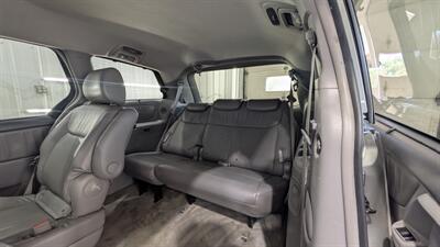 2010 Toyota Sienna XLE   - Photo 13 - Butler, PA 16001