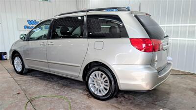 2010 Toyota Sienna XLE   - Photo 3 - Butler, PA 16001