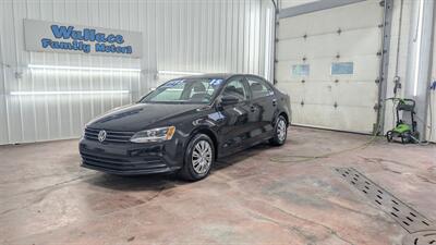 2015 Volkswagen Jetta S   - Photo 2 - Butler, PA 16001