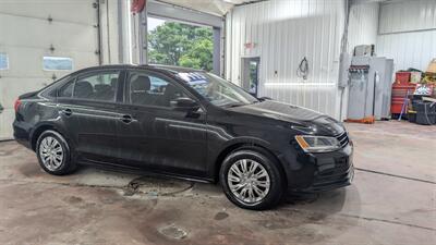 2015 Volkswagen Jetta S   - Photo 5 - Butler, PA 16001