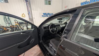 2015 Volkswagen Jetta S   - Photo 20 - Butler, PA 16001