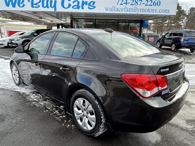 2016 Chevrolet Cruze Limited LS Auto   - Photo 3 - Butler, PA 16001