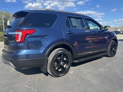 2017 Ford Explorer XLT  4X4 - Photo 5 - Butler, PA 16001