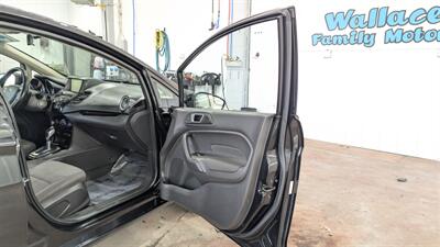 2015 Ford Fiesta SE   - Photo 14 - Butler, PA 16001