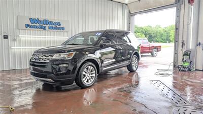 2018 Ford Explorer XLT   - Photo 2 - Butler, PA 16001