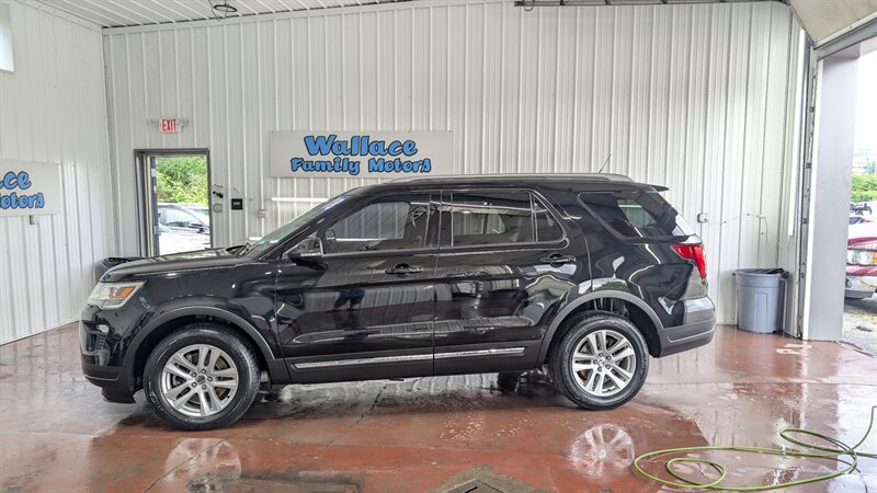 2018 Ford Explorer XLT   - Photo 1 - Butler, PA 16001