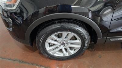 2018 Ford Explorer XLT   - Photo 7 - Butler, PA 16001