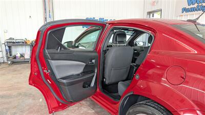 2012 Dodge Avenger SE V6   - Photo 12 - Butler, PA 16001
