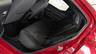 2012 Dodge Avenger SE V6   - Photo 13 - Butler, PA 16001