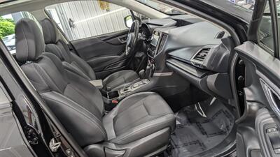 2023 Subaru Forester Premium   - Photo 15 - Butler, PA 16001
