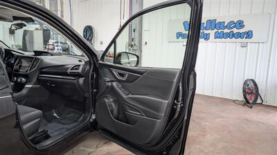 2023 Subaru Forester Premium   - Photo 14 - Butler, PA 16001