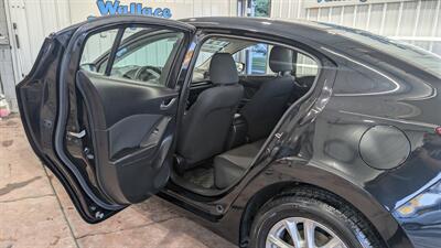 2016 Mazda Mazda3 i Sport   - Photo 12 - Butler, PA 16001