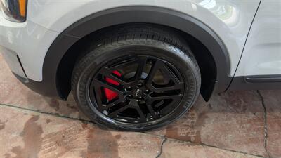 2024 Kia Telluride SX-Prestige X-Line   - Photo 8 - Butler, PA 16001