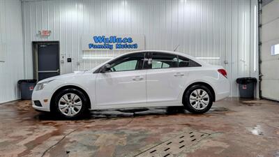 2014 Chevrolet Cruze LS Auto   - Photo 1 - Butler, PA 16001