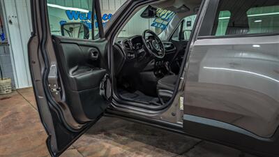 2016 Jeep Renegade Justice Edition   - Photo 10 - Butler, PA 16001