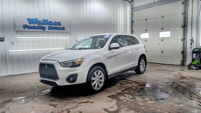 2015 Mitsubishi Outlander Sport 2.4 ES   - Photo 2 - Butler, PA 16001