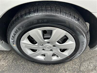 2010 Toyota Camry LE   - Photo 14 - Butler, PA 16001