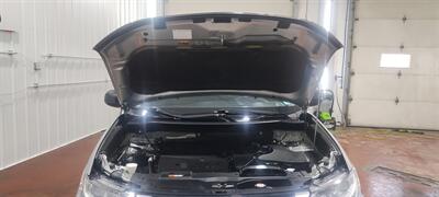 2020 Mitsubishi Outlander ES   - Photo 9 - Butler, PA 16001