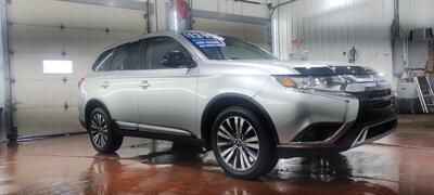 2020 Mitsubishi Outlander ES   - Photo 5 - Butler, PA 16001