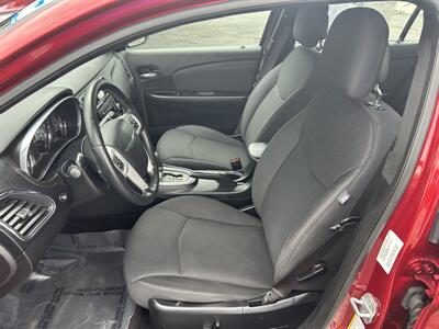 2013 Chrysler 200 Touring   - Photo 7 - Butler, PA 16001