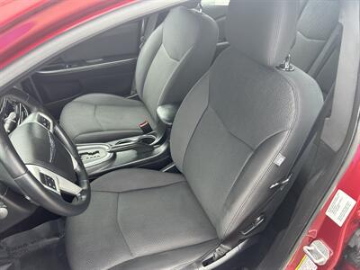 2013 Chrysler 200 Touring   - Photo 11 - Butler, PA 16001
