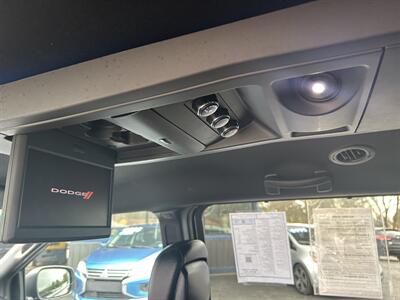 2012 Dodge Grand Caravan R/T   - Photo 15 - Butler, PA 16001