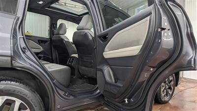 2025 Subaru Forester Premium   - Photo 16 - Butler, PA 16001