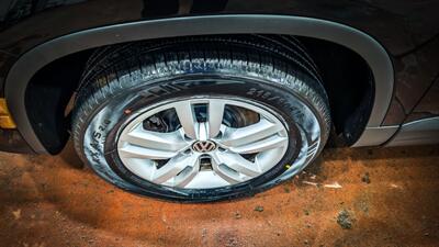 2013 Volkswagen Tiguan S 4Motion   - Photo 8 - Butler, PA 16001
