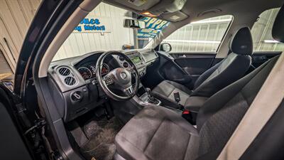 2013 Volkswagen Tiguan S 4Motion   - Photo 20 - Butler, PA 16001