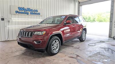 2018 Jeep Grand Cherokee Laredo E   - Photo 2 - Butler, PA 16001