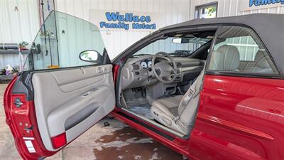 2002 Chrysler Sebring GTC   - Photo 10 - Butler, PA 16001