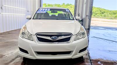 2011 Subaru Legacy 2.5i Premium   - Photo 7 - Butler, PA 16001