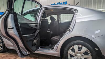 2019 Subaru Impreza 2.0i   - Photo 12 - Butler, PA 16001