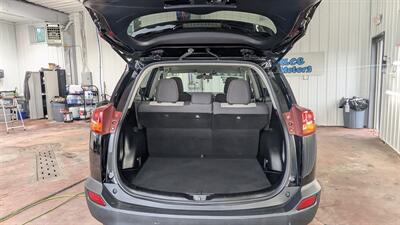 2013 Toyota RAV4 XLE   - Photo 18 - Butler, PA 16001