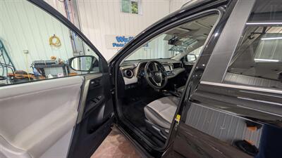 2013 Toyota RAV4 XLE   - Photo 20 - Butler, PA 16001
