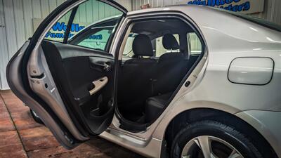 2012 Toyota Corolla S   - Photo 12 - Butler, PA 16001