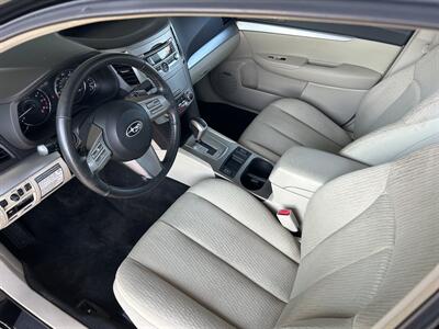 2011 Subaru Legacy 2.5i Premium   - Photo 8 - Butler, PA 16001