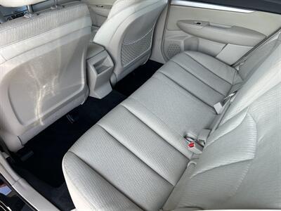 2011 Subaru Legacy 2.5i Premium   - Photo 12 - Butler, PA 16001