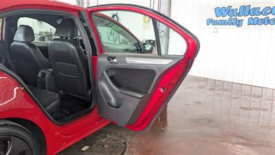2016 Volkswagen Jetta 1.8T Sport   - Photo 16 - Butler, PA 16001