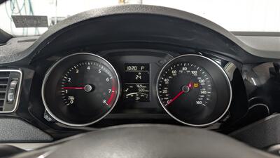 2016 Volkswagen Jetta 1.8T Sport   - Photo 19 - Butler, PA 16001