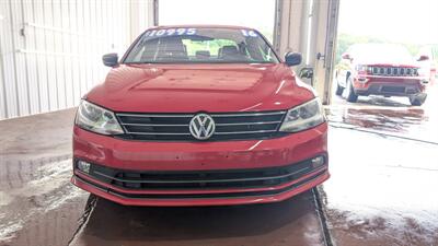 2016 Volkswagen Jetta 1.8T Sport   - Photo 7 - Butler, PA 16001