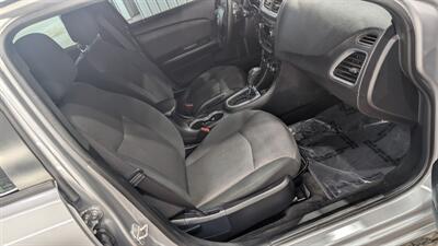 2014 Dodge Avenger SE   - Photo 15 - Butler, PA 16001
