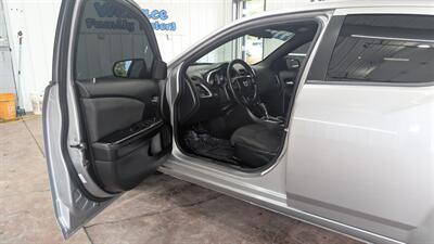 2014 Dodge Avenger SE   - Photo 10 - Butler, PA 16001