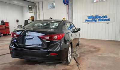 2017 Mazda MAZDA3 Touring   - Photo 4 - Butler, PA 16001