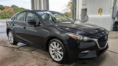 2017 Mazda MAZDA3 Touring   - Photo 6 - Butler, PA 16001