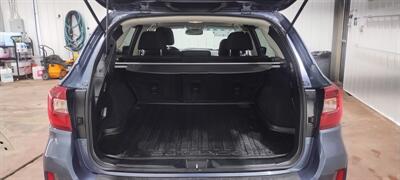 2016 Subaru Outback 2.5i Premium   - Photo 14 - Butler, PA 16001