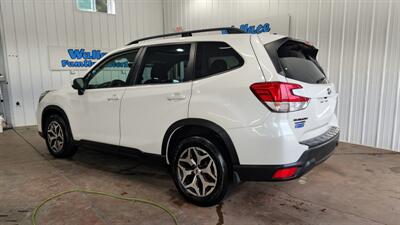 2019 Subaru Forester Premium   - Photo 3 - Butler, PA 16001