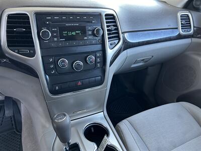 2013 Jeep Grand Cherokee Laredo   - Photo 10 - Butler, PA 16001